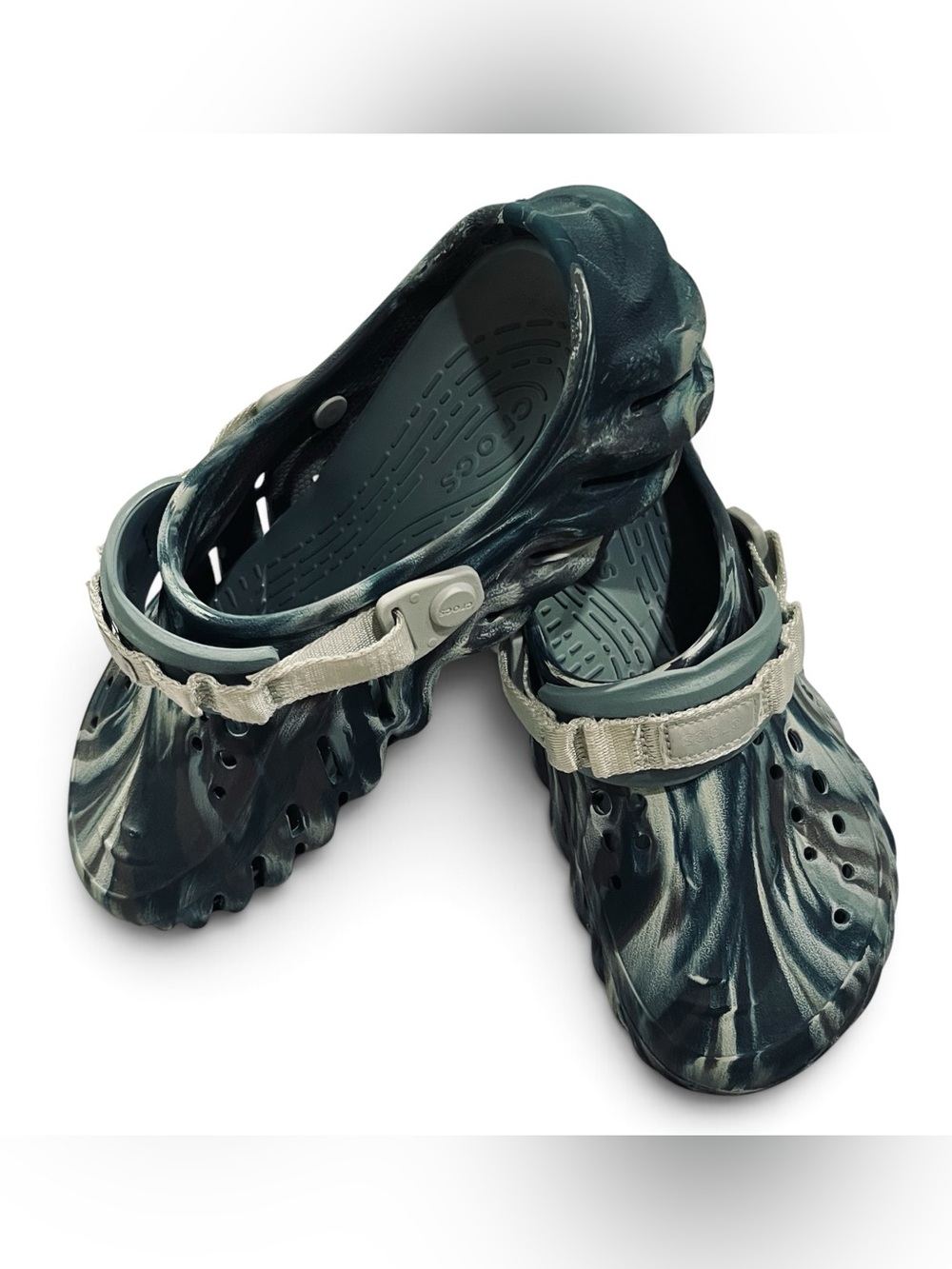 Crocs Men Echo Marbled Clogs in “Black sand/multi colorway. Slip on-   SIZE 8 - Picture 2 of 9